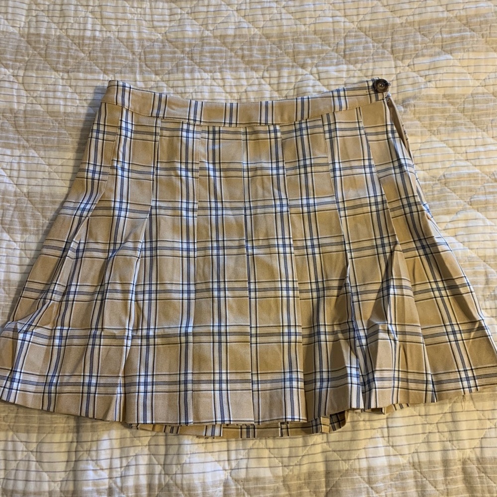 Plaid pleated skirt NEVER WORN